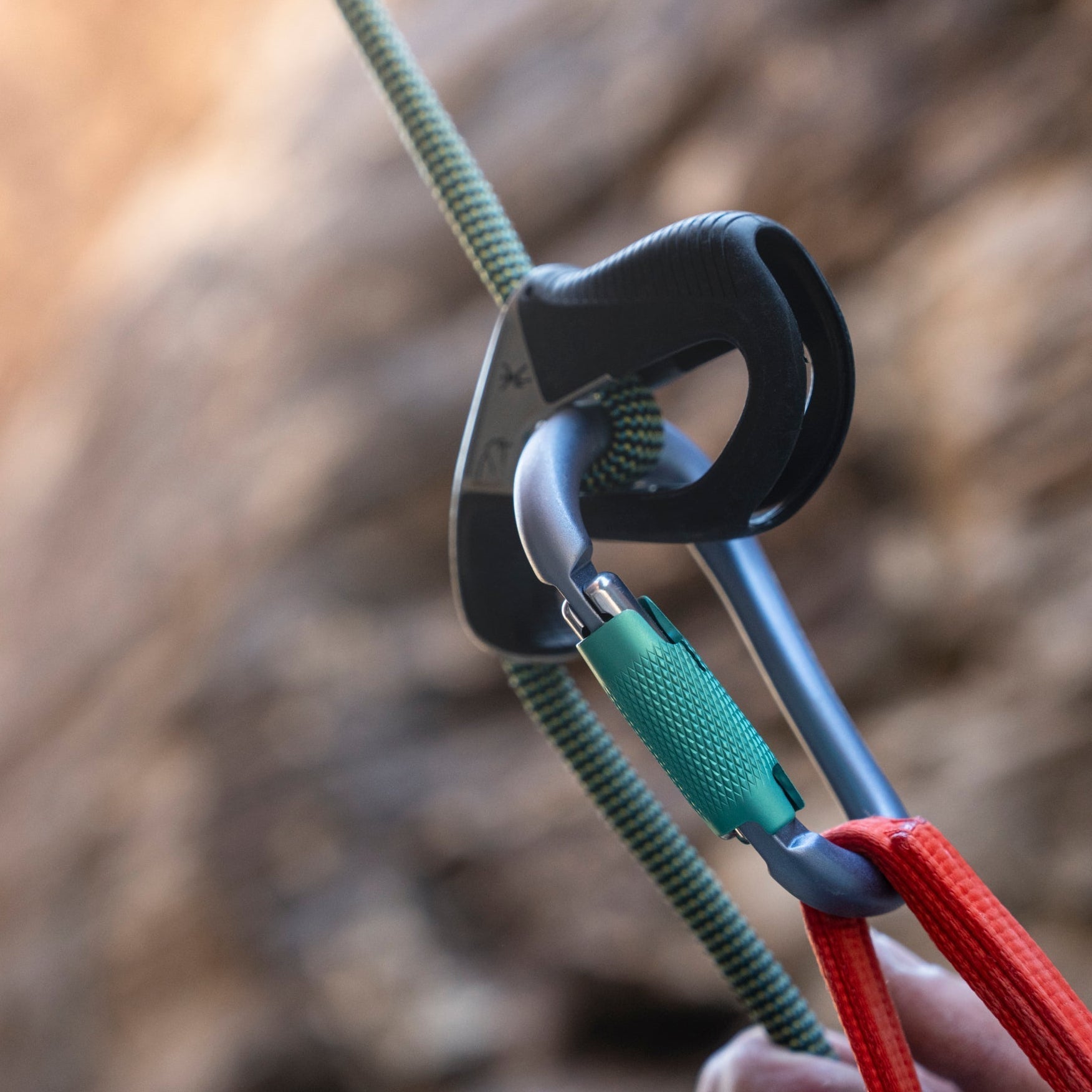 How to Choose a Carabiner