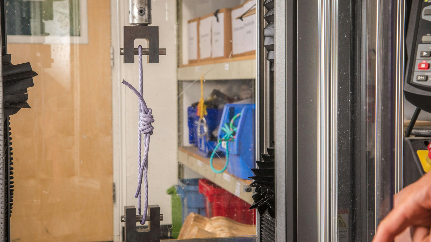 QC LAB: WHAT IS THE STRONGEST RAPPEL KNOT?