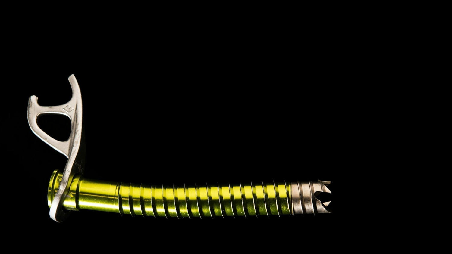 QC LAB: THE RISKS OF REBORING OLD ICE SCREW HOLES