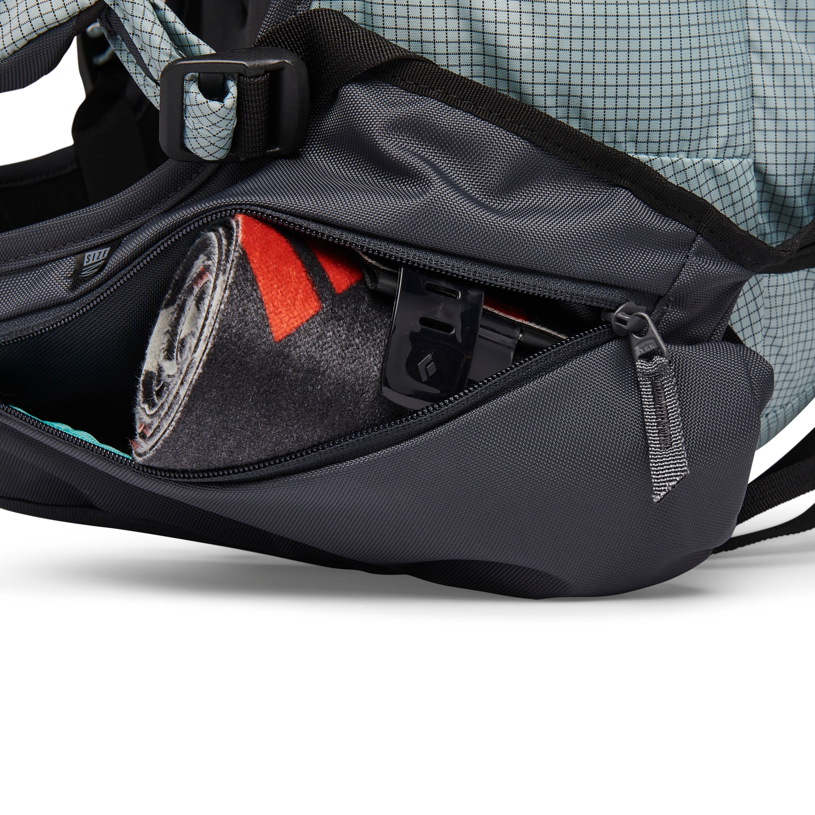 商品画像：Dawn Patrol 32 Backpack – Black Diamond 2