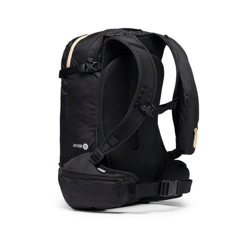 //blackdiamondequipment.com/cdn/shop/files/681346_0002_Dawn_Patrol_32_Backpack_Black_02