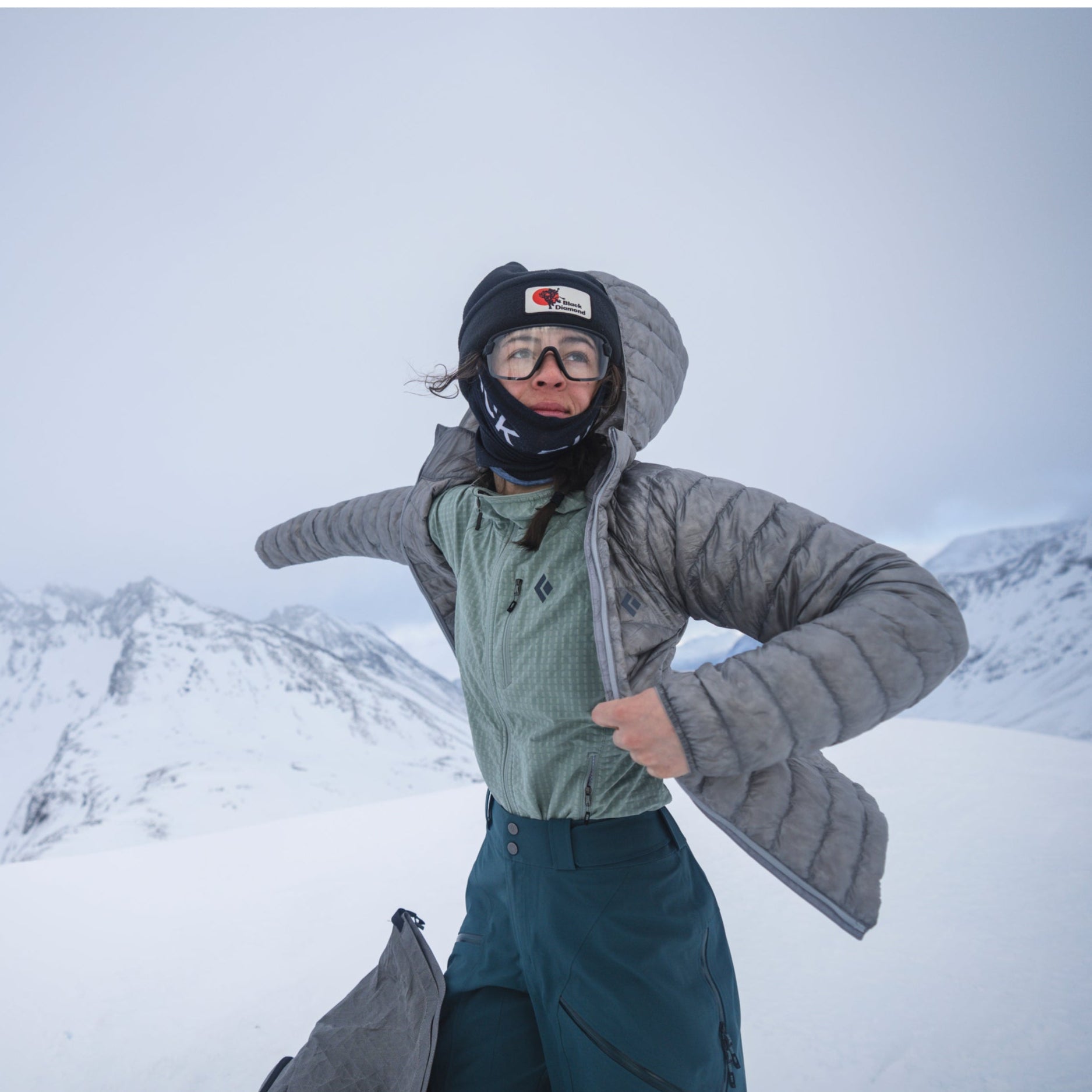 Women's Ski Apparel & Outerwear – Jackets, Pants, Gloves & Layers